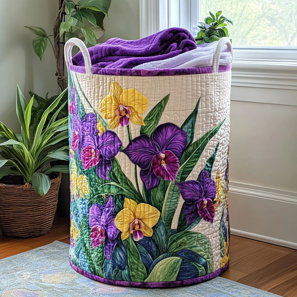 Cesto portabiancheria trapuntato con orchidee